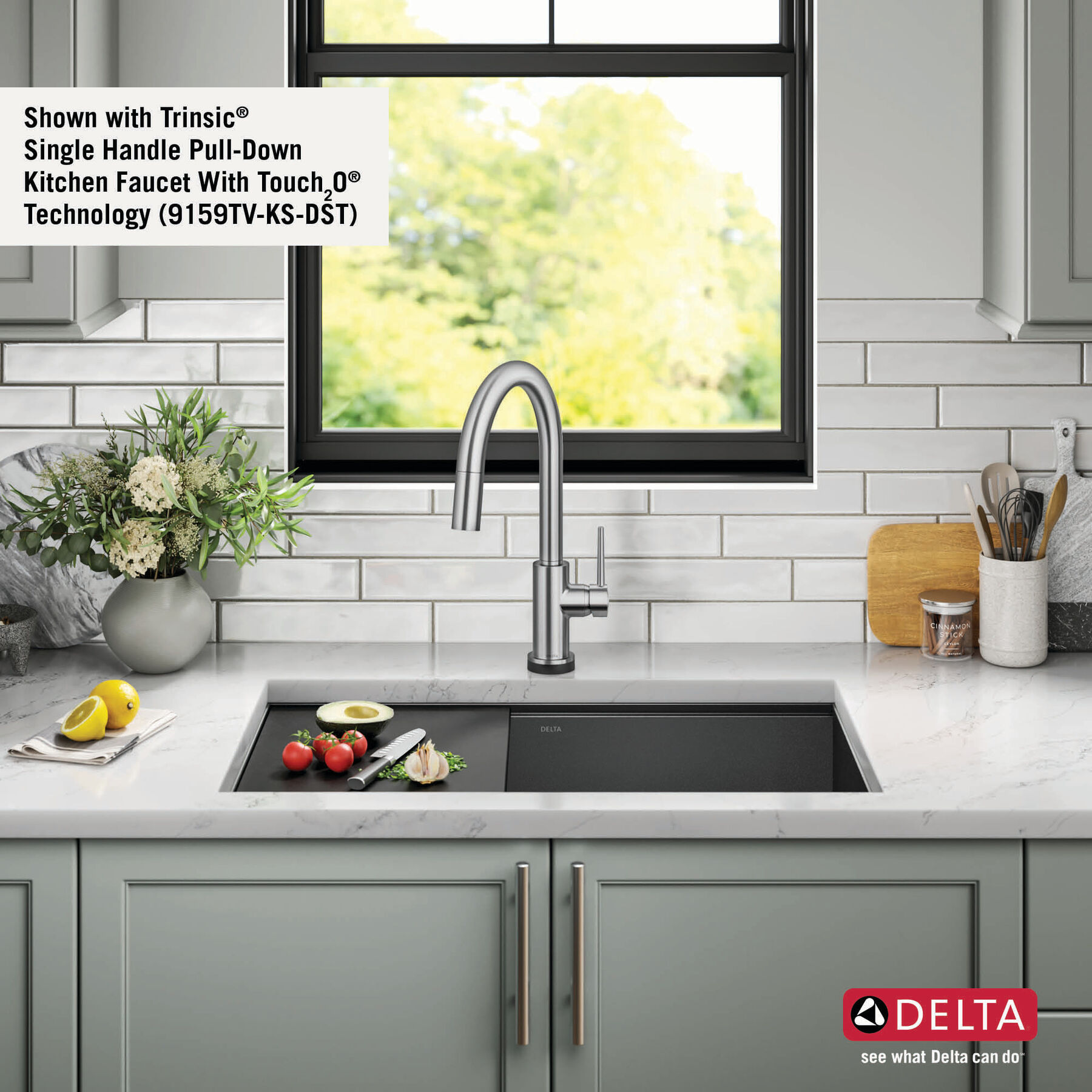 Lavabo de cocina tipo estación de trabajo con un receptáculo calibre 16 de 32" de montaje bajo encimera, con reborde WorkFlow™ y accesorios, imagen 15